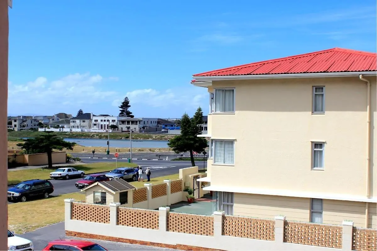 Seaside Loft Muizenberg Apartment